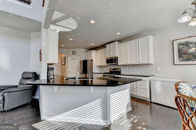 1909 Lakeview Bend Way, Buford, GA 30519