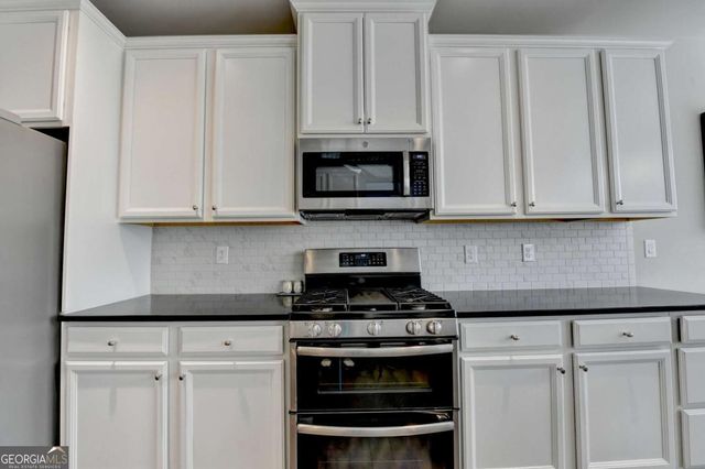 1909 Lakeview Bend Way, Buford, GA 30519