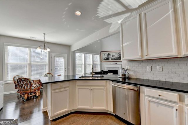 1909 Lakeview Bend Way, Buford, GA 30519