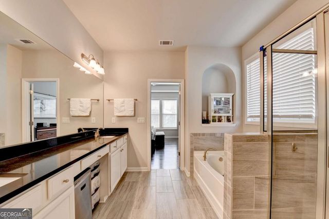 1909 Lakeview Bend Way, Buford, GA 30519