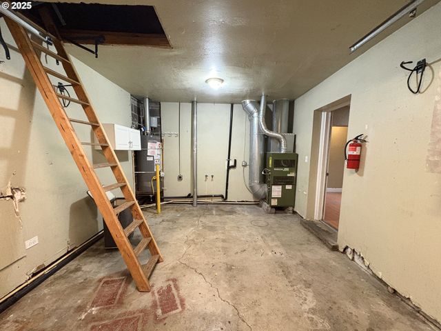 12305 Sw 7TH St, Beaverton, OR 97005