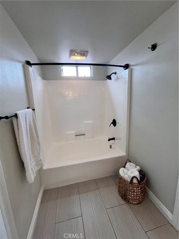 171 Racquet Club Drive, Compton, CA 90220