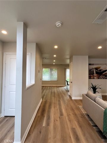 171 Racquet Club Drive, Compton, CA 90220