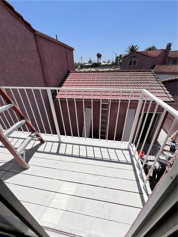 171 Racquet Club Drive, Compton, CA 90220