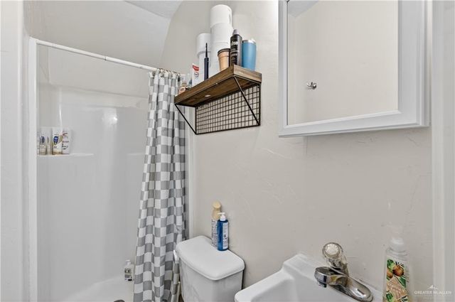 709 Lake View Drive, Mission, TX 78572