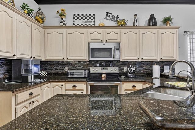 709 Lake View Drive, Mission, TX 78572