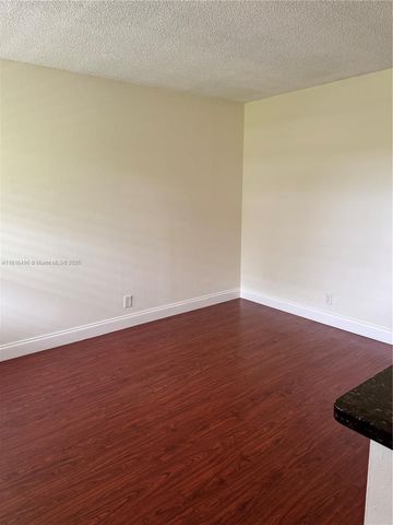 5156 NE 6th Ave 224, Oakland Park, FL 33334