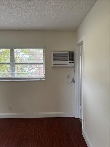 5156 NE 6th Ave 224, Oakland Park, FL 33334