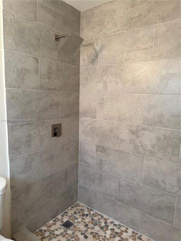 5156 NE 6th Ave 224, Oakland Park, FL 33334