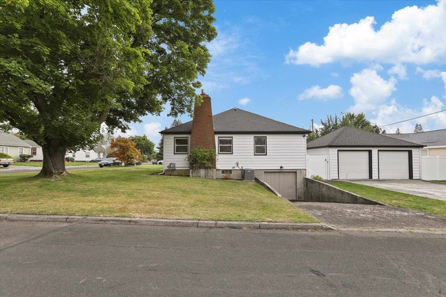 3125 N Sheridan Ct, Spokane, WA 99205