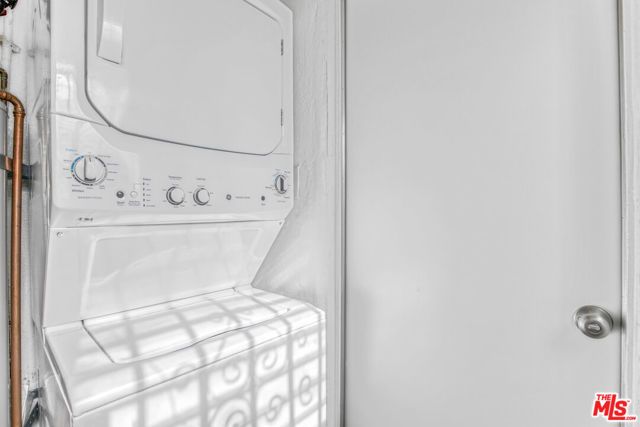 1716 Magnolia Avenue, Los Angeles, CA 90006