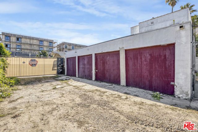 1716 Magnolia Avenue, Los Angeles, CA 90006