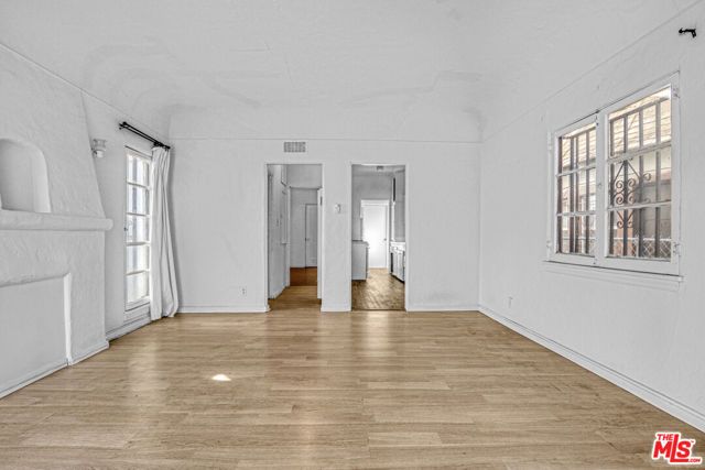 1716 Magnolia Avenue, Los Angeles, CA 90006