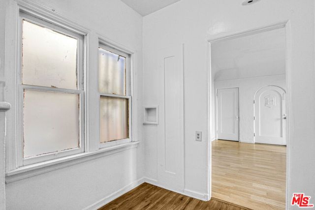 1716 Magnolia Avenue, Los Angeles, CA 90006