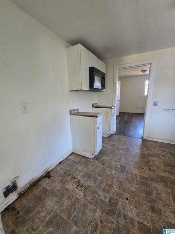 2408 LAWN AVENUE SW, Birmingham, AL 35211