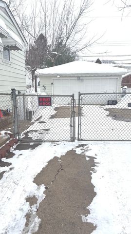 360 Tee Lane, Carpentersville, IL 60110