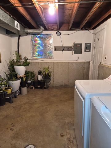 360 Tee Lane, Carpentersville, IL 60110