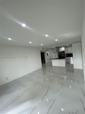 8290 Lake Dr 427, Doral, FL 33166