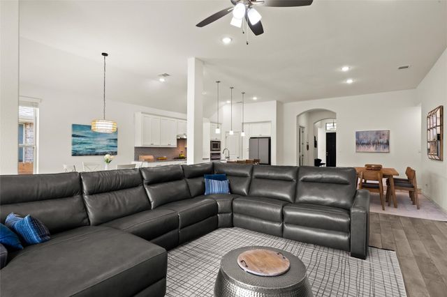 185 Medina Hills CT, Austin, TX 78737