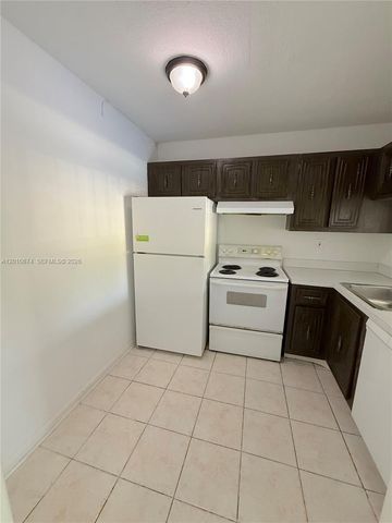 482 NW 165th St Rd A-307, Miami, FL 33169