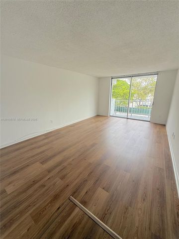 482 NW 165th St Rd A-307, Miami, FL 33169