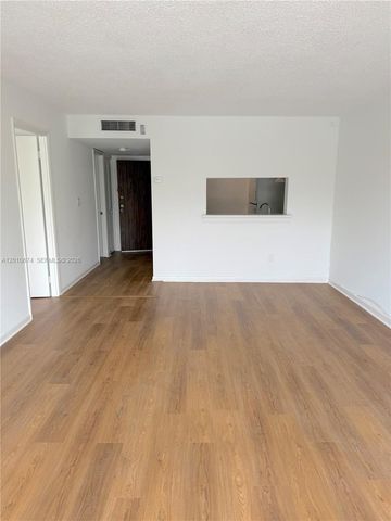 482 NW 165th St Rd A-307, Miami, FL 33169