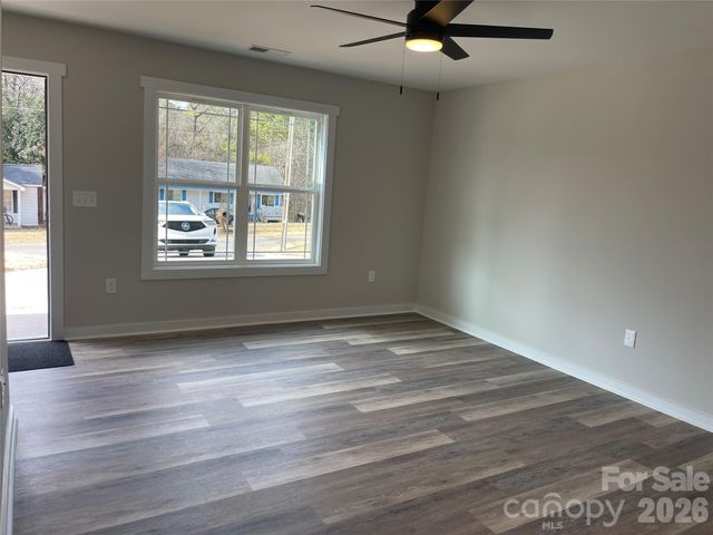 163 W Pine Street, Norwood, NC 28128