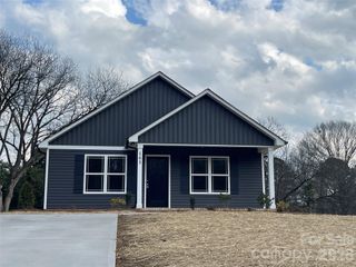 163 W Pine Street, Norwood, NC 28128