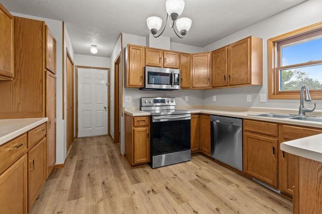 E2041 MEADOWLARK LANE, Waupaca, WI 54981