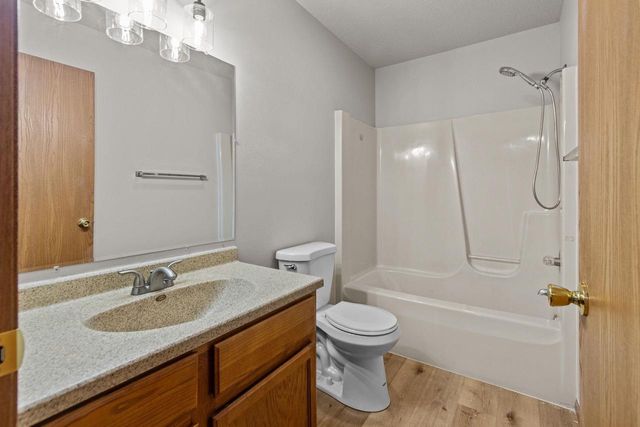 E2041 MEADOWLARK LANE, Waupaca, WI 54981