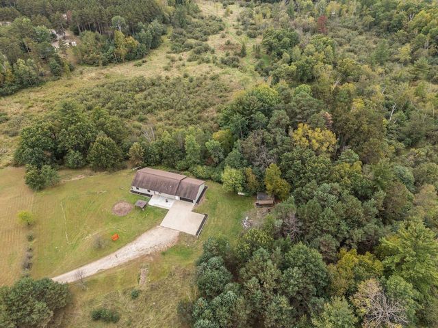E2041 MEADOWLARK LANE, Waupaca, WI 54981
