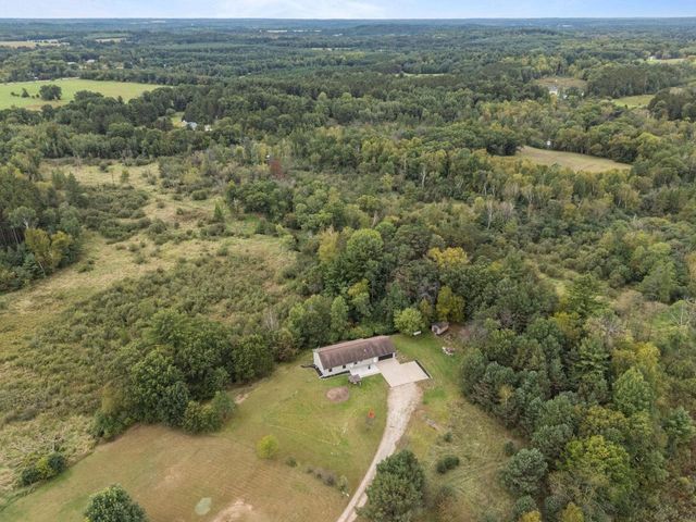 E2041 MEADOWLARK LANE, Waupaca, WI 54981