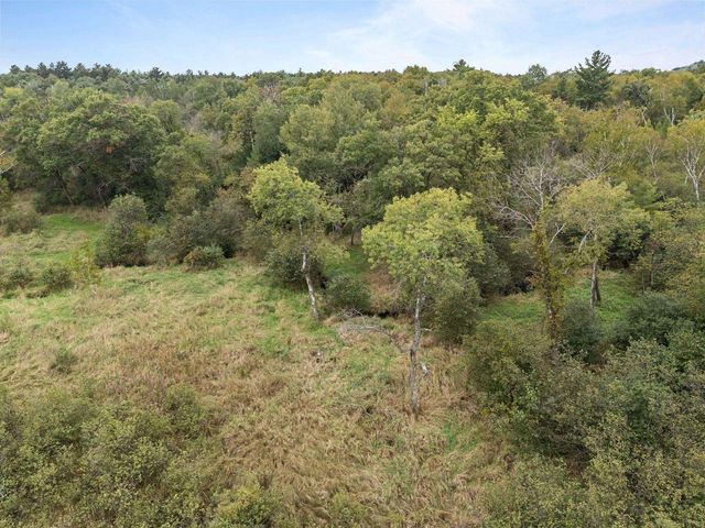 E2041 MEADOWLARK LANE, Waupaca, WI 54981