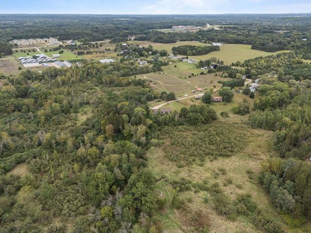 E2041 MEADOWLARK LANE, Waupaca, WI 54981