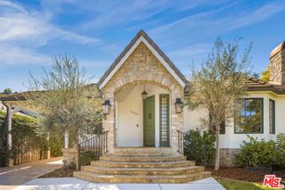 14664 Valley Vista Boulevard, Sherman Oaks, CA 91403