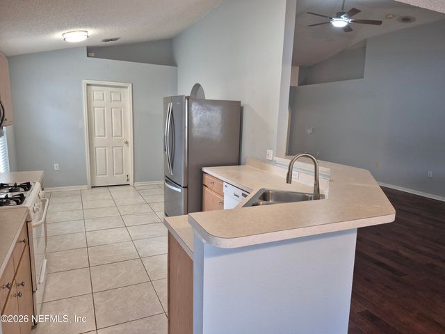 1945 MILLINGTON Lane, Jacksonville, FL 32246