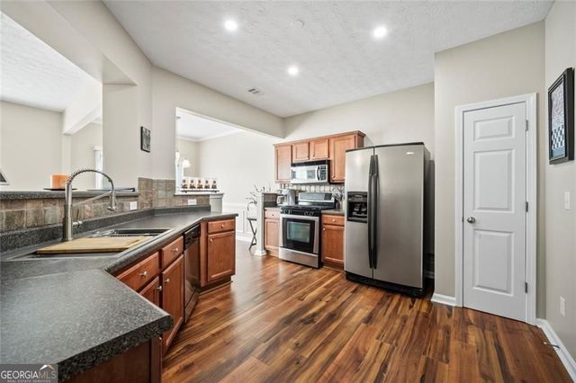 6066 Allpoint Way, Fairburn, GA 30213