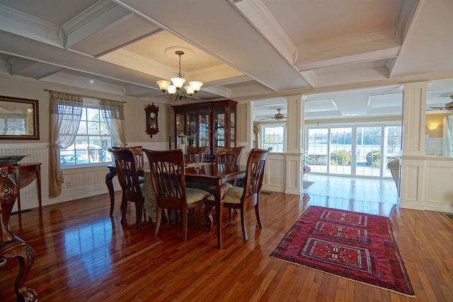 4 Spring Lane, Eliot, ME 03903