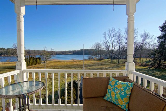 4 Spring Lane, Eliot, ME 03903