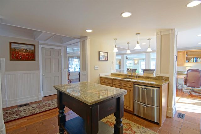 4 Spring Lane, Eliot, ME 03903