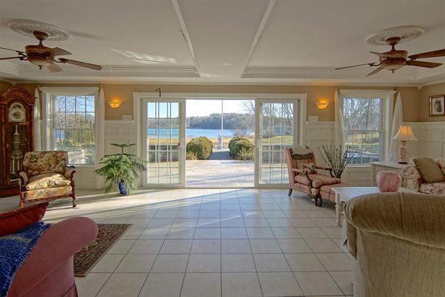 4 Spring Lane, Eliot, ME 03903