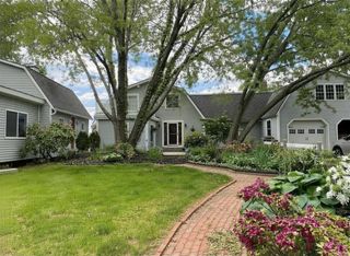 4 Spring Lane, Eliot, ME 03903