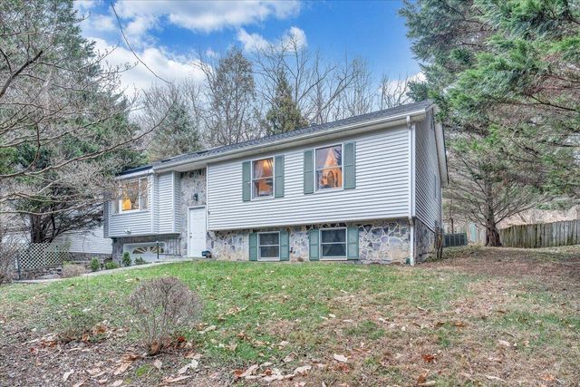 2720 Grandin RD, Roanoke, VA 24015