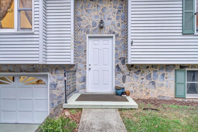 2720 Grandin RD, Roanoke, VA 24015