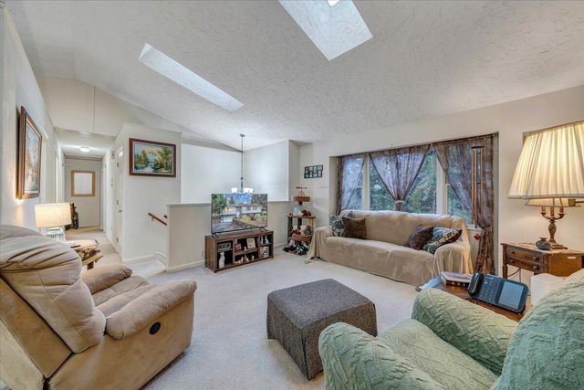 2720 Grandin RD, Roanoke, VA 24015