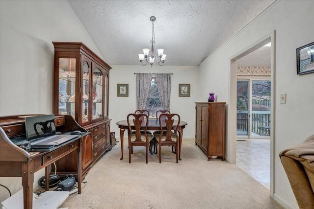 2720 Grandin RD, Roanoke, VA 24015