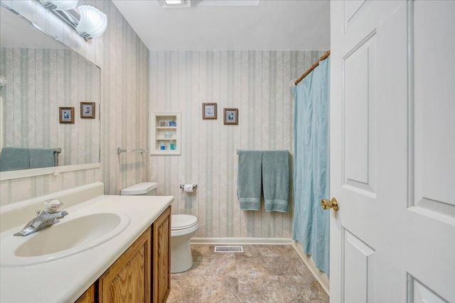 2720 Grandin RD, Roanoke, VA 24015