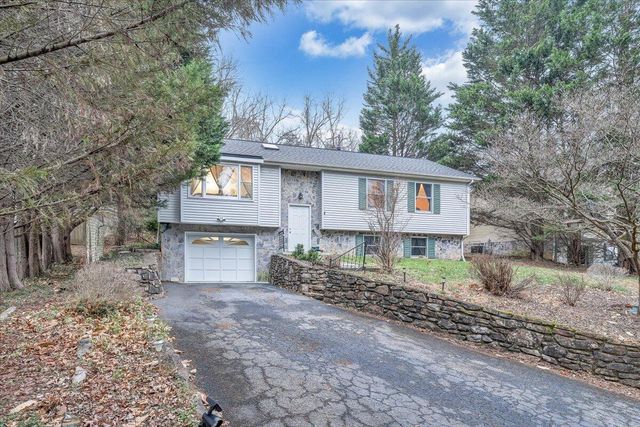 2720 Grandin RD, Roanoke, VA 24015