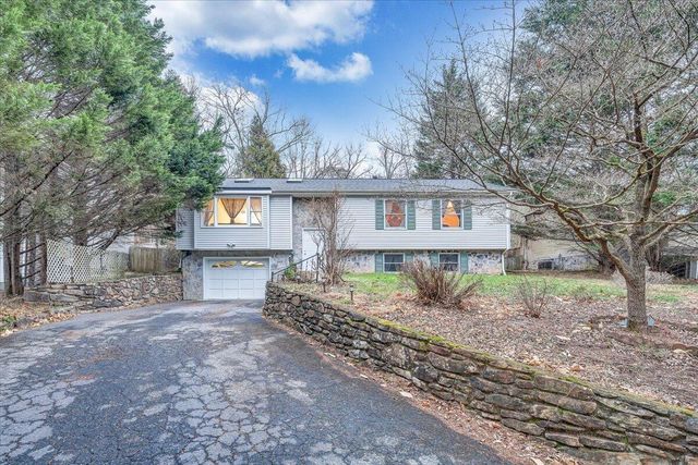 2720 Grandin RD, Roanoke, VA 24015