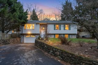 2720 Grandin RD, Roanoke, VA 24015